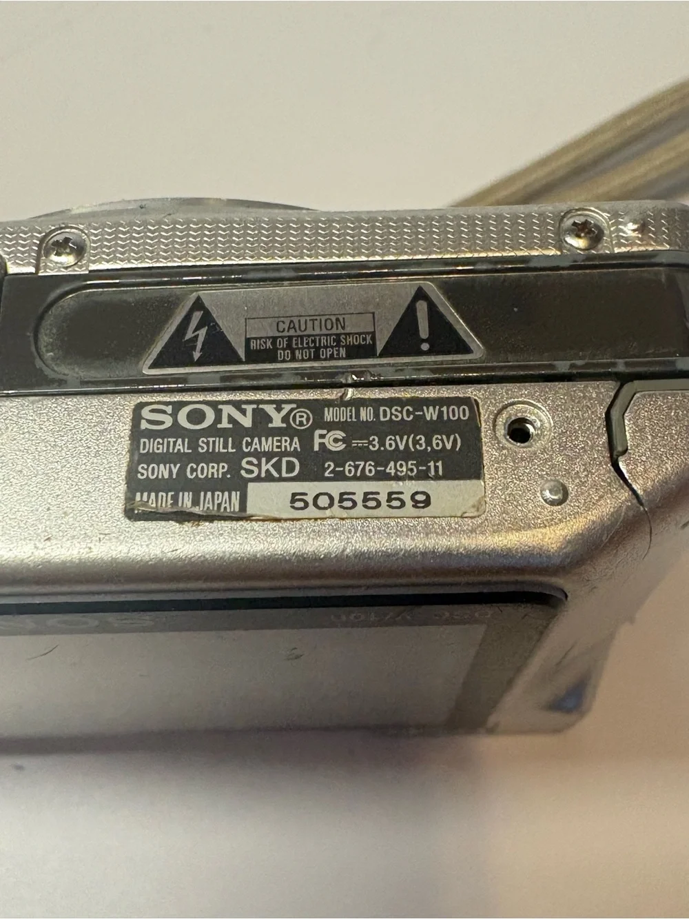 Sony Cybershot DSC W100 Silver 505559 (For Parts Only)